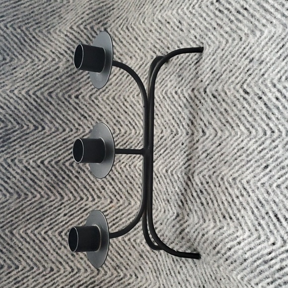 😸Black Metal Triple Candle Holder - Picture 1 of 5